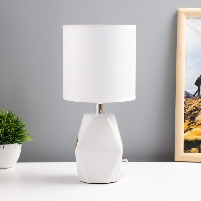 Настольная лампа "Натюр" E14 40Вт белый 12,5х12,5х28 см RISALUX