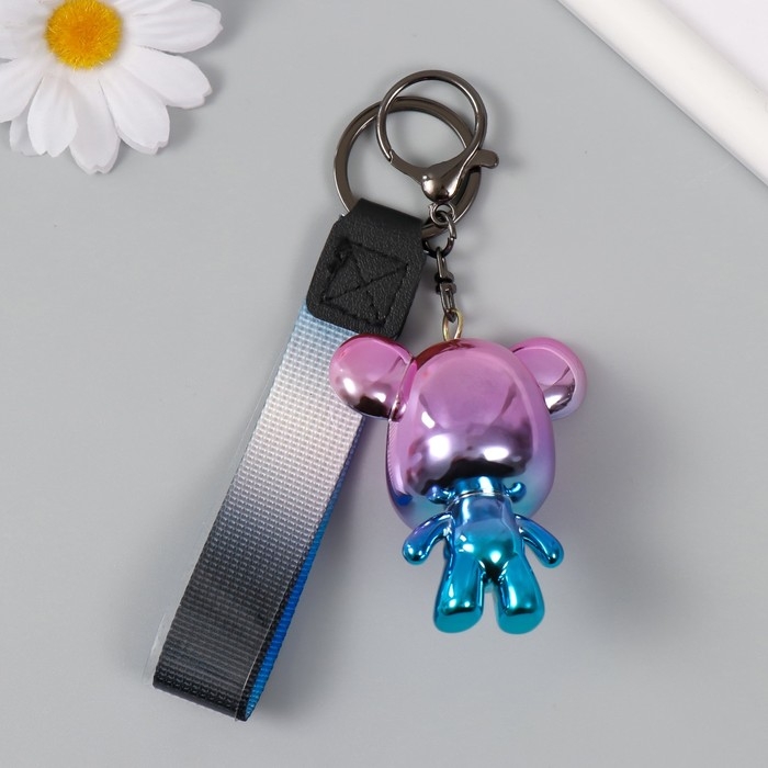 Брелок пластик с карабином, ремешком Брелок пластик с карабином, ремешком "Медвежонок" голография 4х5,3х6,5 см