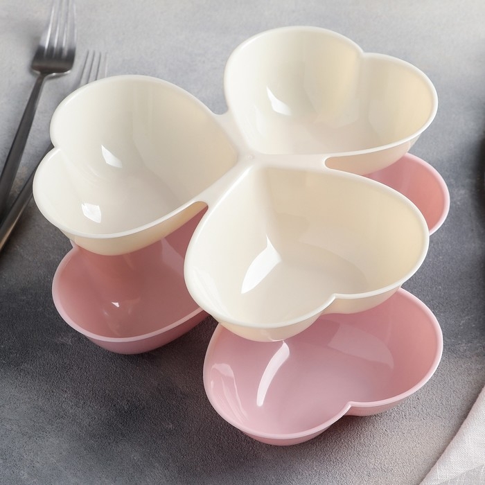 Менажница Доляна &laquo;Сердечки&raquo;, 3 секции, 23&times;21,5 см, цвет МИКС