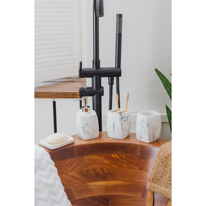 Набор аксессуаров для ванной комнаты &laquo;Мрамор&raquo;, 4 предмета (дозатор 190 мл, мыльница, 2 стакана 290 мл), цвет белый