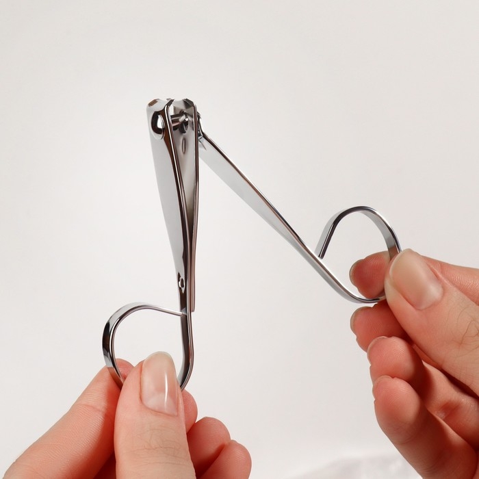 Кусачки-книпсер маникюрные, в форме ножниц, 7,5 см, цвет серебристый Кусачки-книпсер маникюрные, в форме ножниц, 7,5 см, цвет серебристый