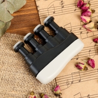 Тренажёр для пальцев рук музыканта Music Life, черный Тренажёр для пальцев рук музыканта Music Life, черный