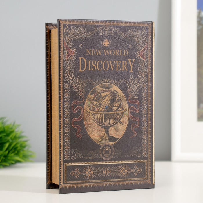 Сейф-книга дерево Сейф-книга дерево "Открытие нового мира" кожзам 17х11х5 см