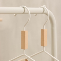 Плечики - вешалка для одежды LaDо́m Laconique, 42×24×3,2 см, широкие плечики, цвет белый Плечики - вешалка для одежды LaDо́m Laconique, 42×24×3,2 см, широкие плечики, цвет белый