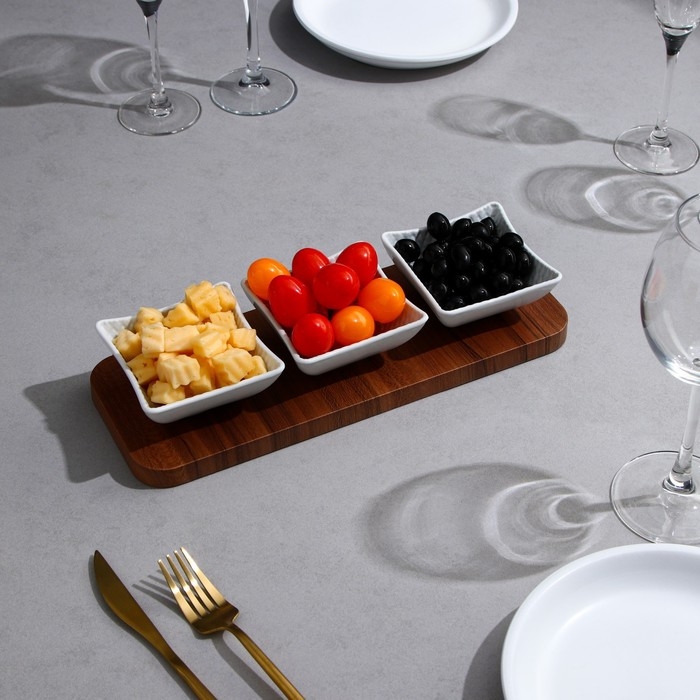 Блюдо «Орхидея», фарфор, Иран Блюдо «Орхидея», фарфор, Иран