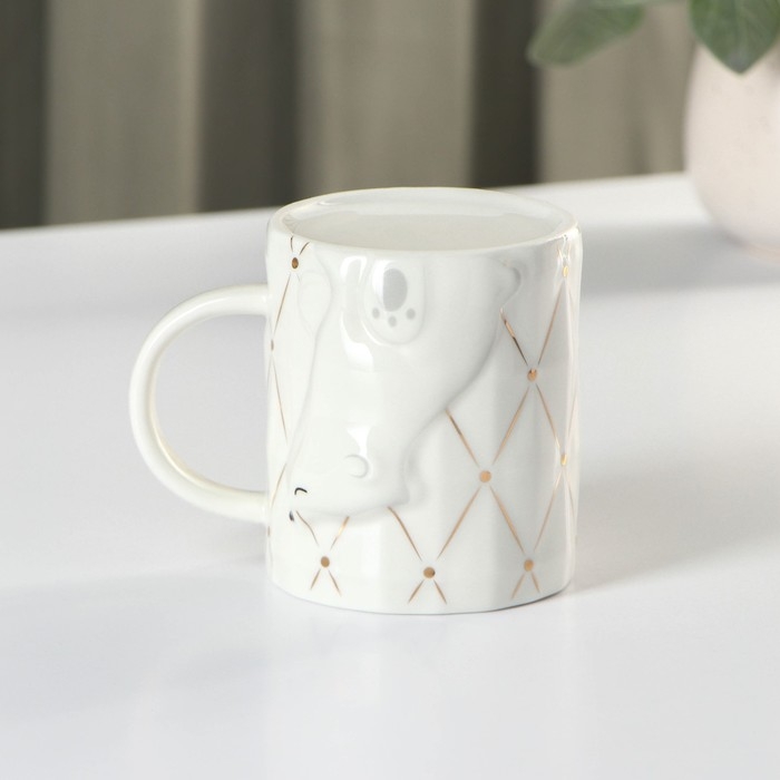 Кружка керамическая с крышкой и ложкой &laquo;Мишка&raquo;, 350 мл, цвет белый