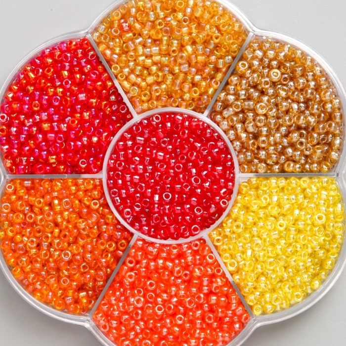 Бисер стекло 12/0 в цветке Бисер стекло 12/0 в цветке "Палитра красного" перелив. перламутр 7 цветов х 8 гр 8,2х8,2х2 см 990