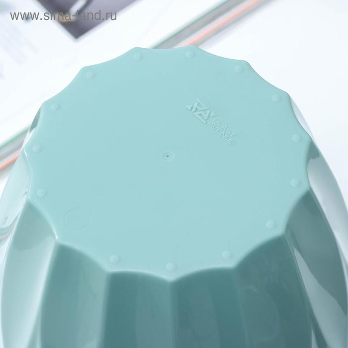 Кашпо для цветов со вставкой «Флюте», 1,9 л, цвет нефрит Кашпо для цветов со вставкой «Флюте», 1,9 л, цвет нефрит