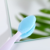 Массажер, щёточка для очищения пор &laquo;Время думать о себе&raquo;, 14,5 х 1,8 см