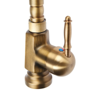 Смеситель для кухни и раковины ZEIN Ретро, высокий излив, без подводки, латунь, цвет бронза Смеситель для кухни и раковины ZEIN Ретро, высокий излив, без подводки, латунь, цвет бронза