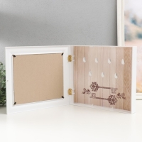 Ключница закрытая "Цветы и бабочки" 26,5х31,5 см Белый Ключница закрытая "Цветы и бабочки" 26,5х31,5 см Белый