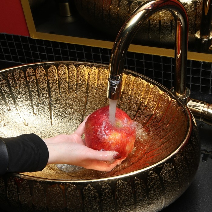 Аэратор Accoona A464-8, внутренняя резьба, 2-х режимный, поворотный механизм, латунь Аэратор Accoona A464-8, внутренняя резьба, 2-х режимный, поворотный механизм, латунь