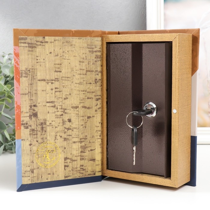 Сейф-книга дерево кожзам Сейф-книга дерево кожзам "Скандинавское искусство" 21х13х5 см