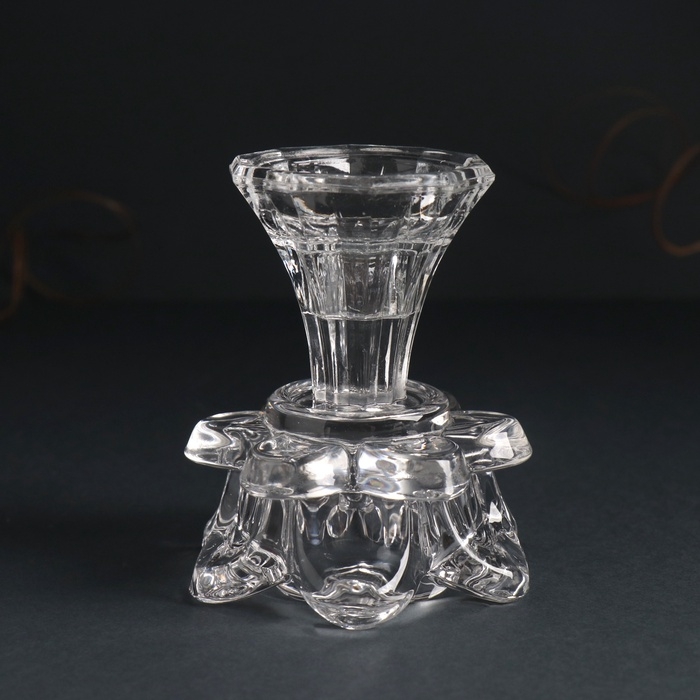 Подсвечник стекло на 1 свечу d=3 см "Бутон розы" прозрачный 8,2х8,2х9 см