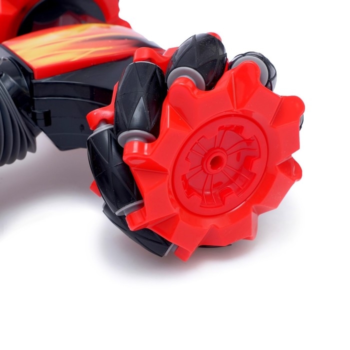 Машина-трансформер «Вездеход», полный привод, движение во всех направлениях, цвет красный Машина-трансформер «Вездеход», полный привод, движение во всех направлениях, цвет красный