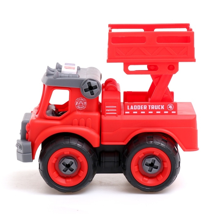 Конструктор винтовой &laquo;Пожарный транспорт&raquo;, набор 2 штуки, с отверткой, 59 деталей