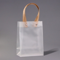 Пакет подарочный PP, 13,5 х 7 х 19 см Пакет подарочный PP, 13,5 х 7 х 19 см