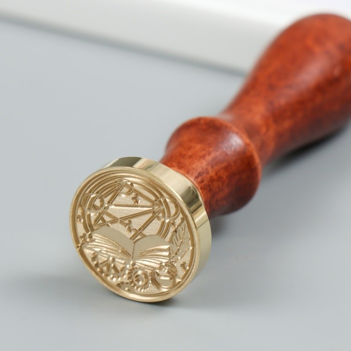 Печать для сургуча с деревянной ручкой Печать для сургуча с деревянной ручкой "Книга и чернила" 9х2,5х2,5 см