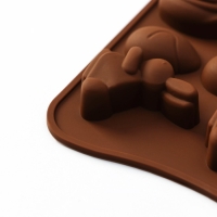 Форма для конфет и шоколада Доляна &laquo;Зайцы, утки и яйца&raquo;, силикон, 22&times;10,2&times;1,4 см, 14 ячеек, цвет коричневый