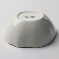 Салатник керамический неровный край «Разводы», 600 мл, 17 см, цвет белый Салатник керамический неровный край «Разводы», 600 мл, 17 см, цвет белый