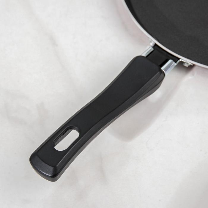 Сковорода блинная &laquo;Эксперт&raquo;, d=22 см, пластиковая ручка, антипригарное покрытие, цвет бордовый