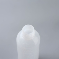 Бутылочка для окрашивания, с дозатором, 17 &times; 4,5 см, цвет белый