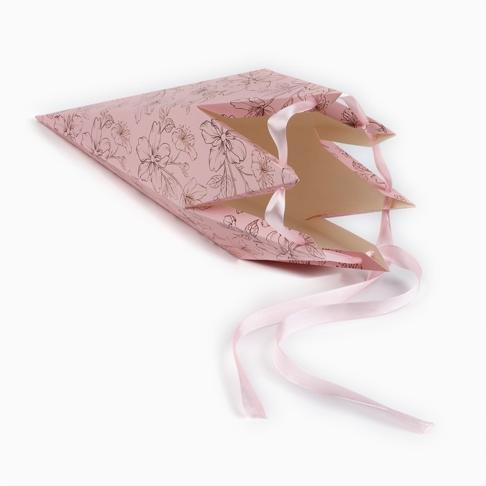 Переноска - шестиугольник для цветов «Цветочная композиция», розовая, 15 х 35 х 15 см Переноска - шестиугольник для цветов «Цветочная композиция», розовая, 15 х 35 х 15 см