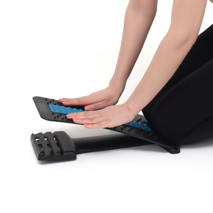 Массажёр для спины, трёхуровневый, 38 &times; 25 &times; 4 см, цвет синий