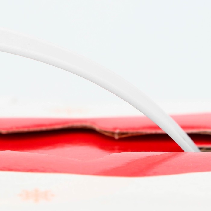 Новый год. Подарочная коробка Новогодняя Коробка Подарочная малая с пластиковой ручкой Новый год. Подарочная коробка Новогодняя Коробка Подарочная малая с пластиковой ручкой "Елочки" 23,5 x 10 x 30,5 см.