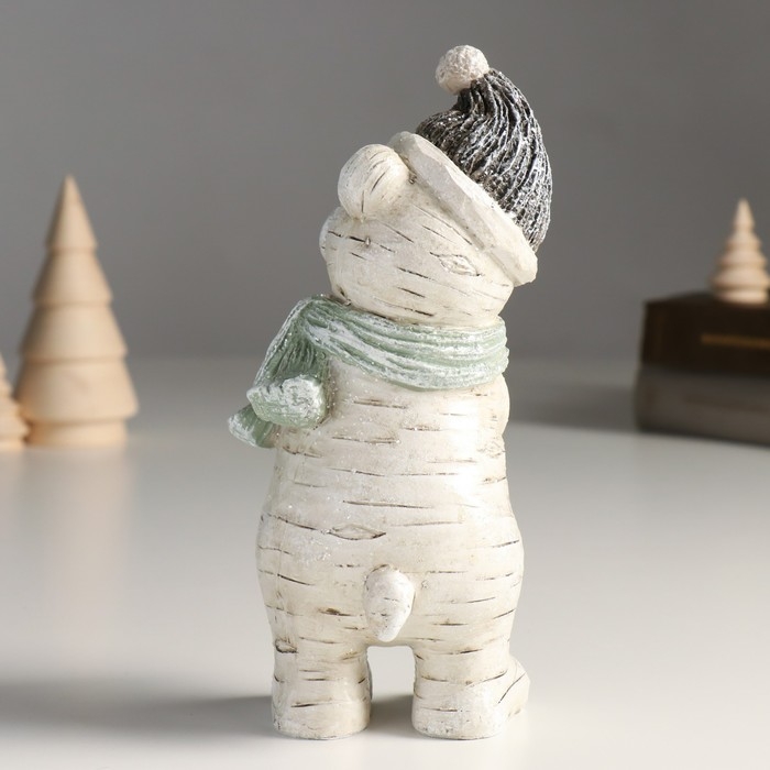 Сувенир полистоун Сувенир полистоун "Медвежонок в шапке и шарфе с охапкой шишек" 7,5х9,5х18,5 см