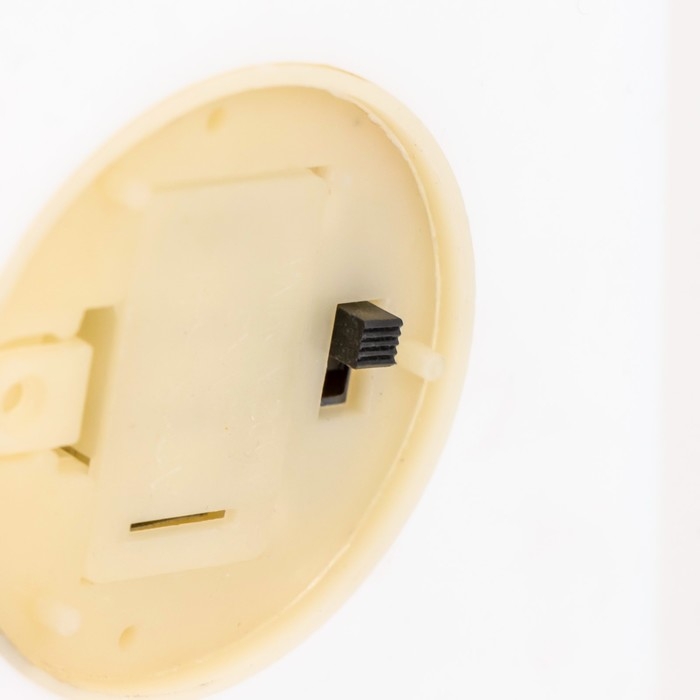 Ночник "Ночка" LED от батареек белый 11,5х11,5х16,5 см RISALUX