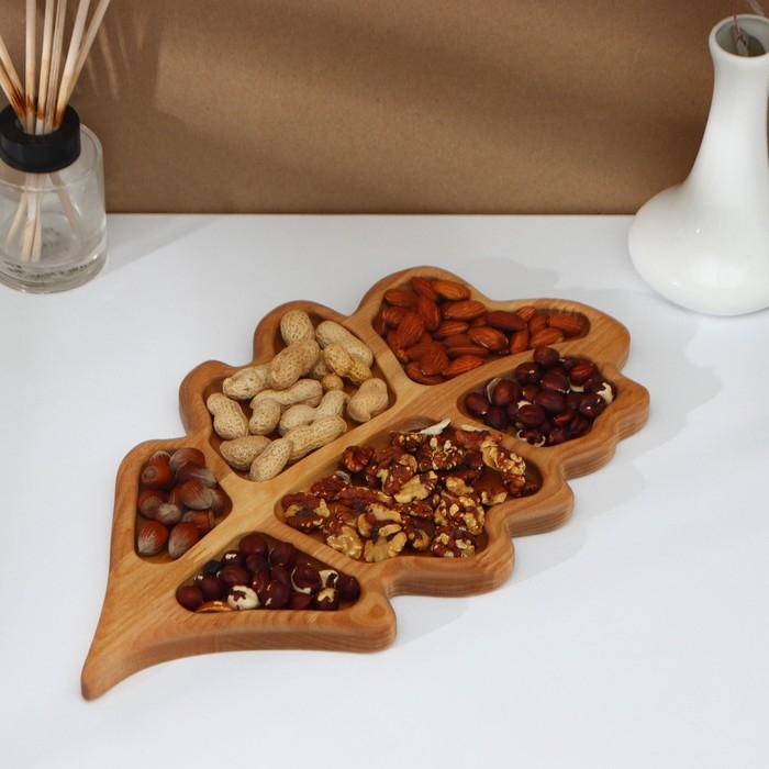 Менажница деревянная авторская Adelica &laquo;Дубовый лист&raquo;, 35&times;20&times;1,8 см, пропитана минеральным маслом, берёза