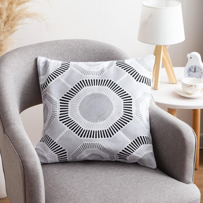 Наволочка декоративная 40х40 см, Circle black, 100% хлопок Наволочка декоративная 40х40 см, Circle black, 100% хлопок