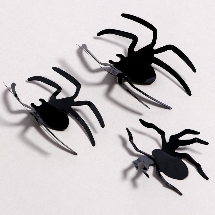 Наклейка на стекло &laquo;Пауки&raquo;