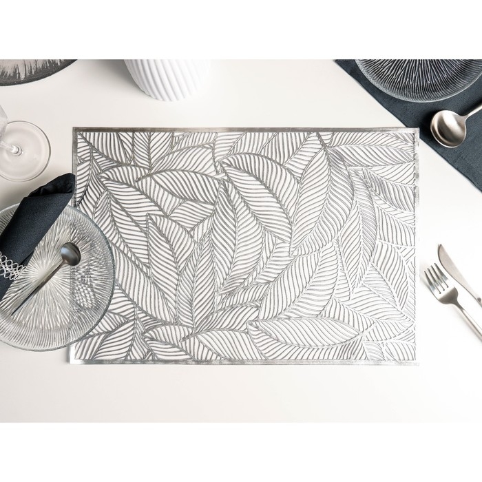 Салфетка сервировочная на стол Доляна &laquo;Листопад&raquo;, 45&times;30 см, цвет серебряный