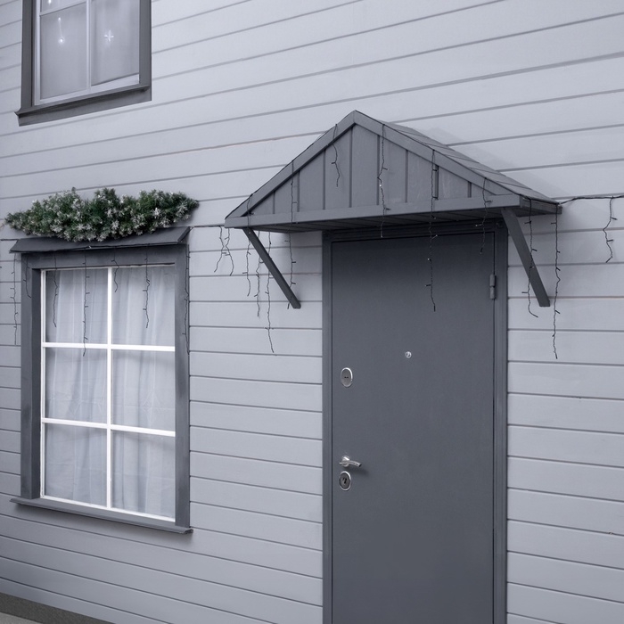 Гирлянда «Бахрома» 12 × 0.7 м, IP44, УМС, тёмная нить, 240 LED, свечение тёплое белое, 220 В Гирлянда «Бахрома» 12 × 0.7 м, IP44, УМС, тёмная нить, 240 LED, свечение тёплое белое, 220 В