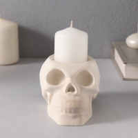 Подсвечник "Череп " 7*10см белый Подсвечник "Череп " 7*10см белый