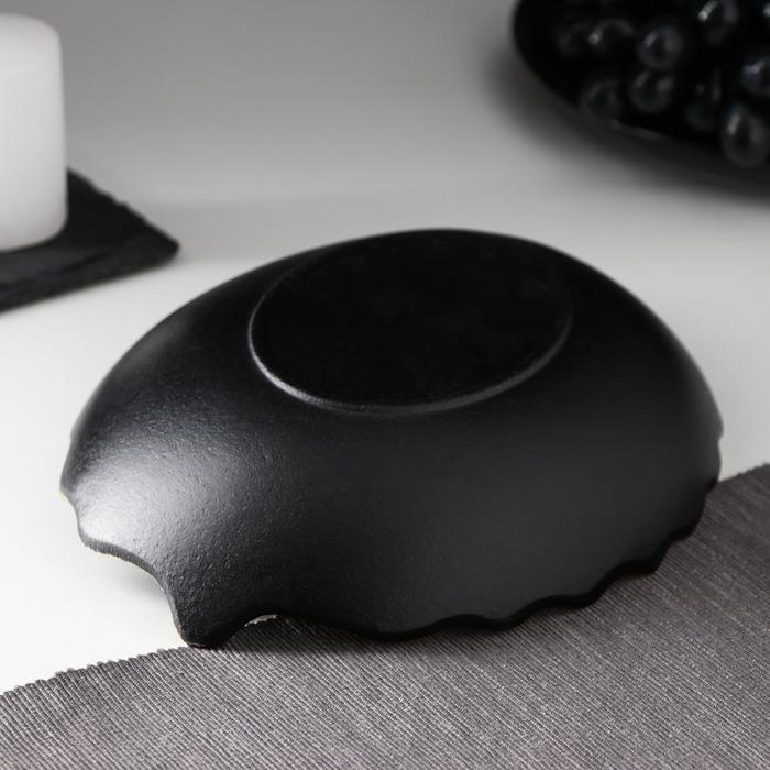 Блюдо для фруктов Доляна «Золотой лист», 23×17×4,5 см, цвет золотой с чёрным Блюдо для фруктов Доляна «Золотой лист», 23×17×4,5 см, цвет золотой с чёрным