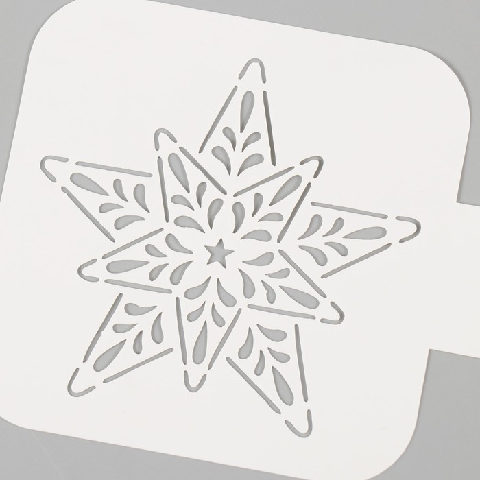 Трафарет пластиковый "Новогодняя звезда", размер 9х9 см