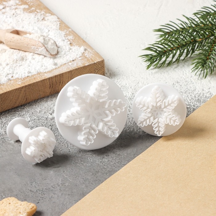 Набор плунжеров кондитерских новогодний Доляна &laquo;Снег&raquo;, 3 шт: d=6, d=5, d=4 см, цвет белый