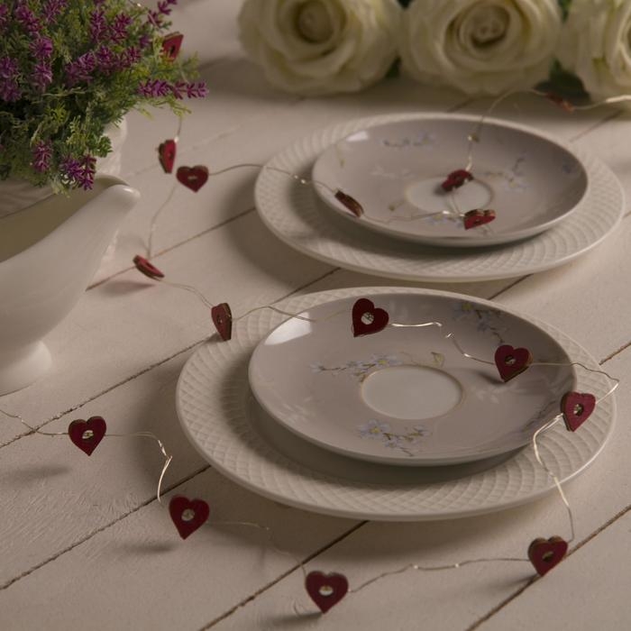 Гирлянда &laquo;Нить&raquo; 2 м роса с насадками &laquo;Сердце&raquo;, IP20, серебристая нить, 20 LED, батарейки ААх2 (нет в комплекте), свечение тёплое белое