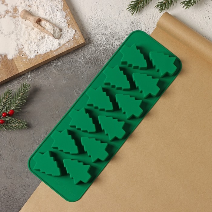 Форма для выпечки новогодняя Доляна «Ёлочка», силикон, 32,5×11,5 см, 12 ячеек, цвет зелёный Форма для выпечки новогодняя Доляна «Ёлочка», силикон, 32,5×11,5 см, 12 ячеек, цвет зелёный