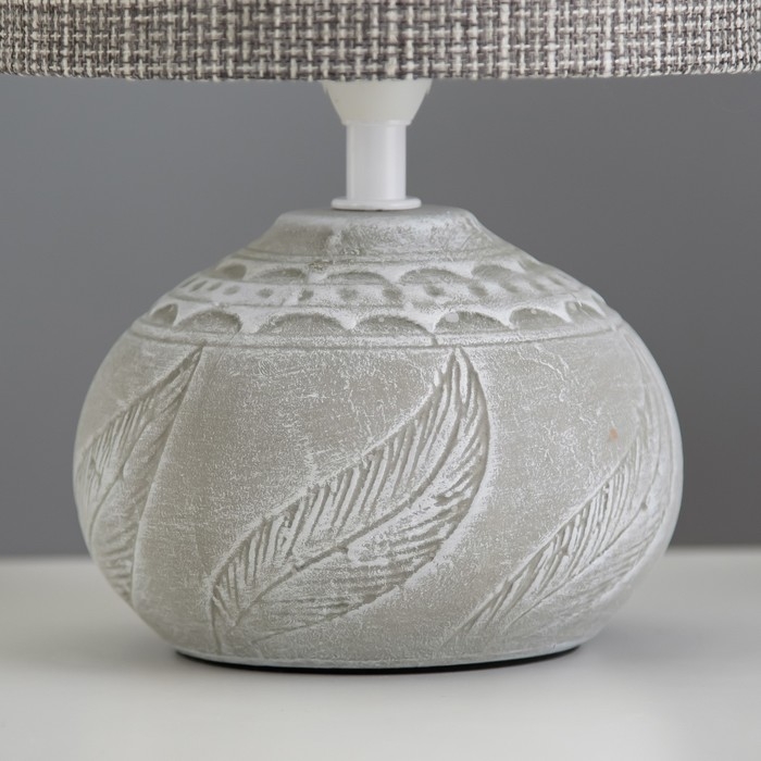 Настольная лампа "Венди" Е14 40Вт бело-серый 15х15х25 см RISALUX