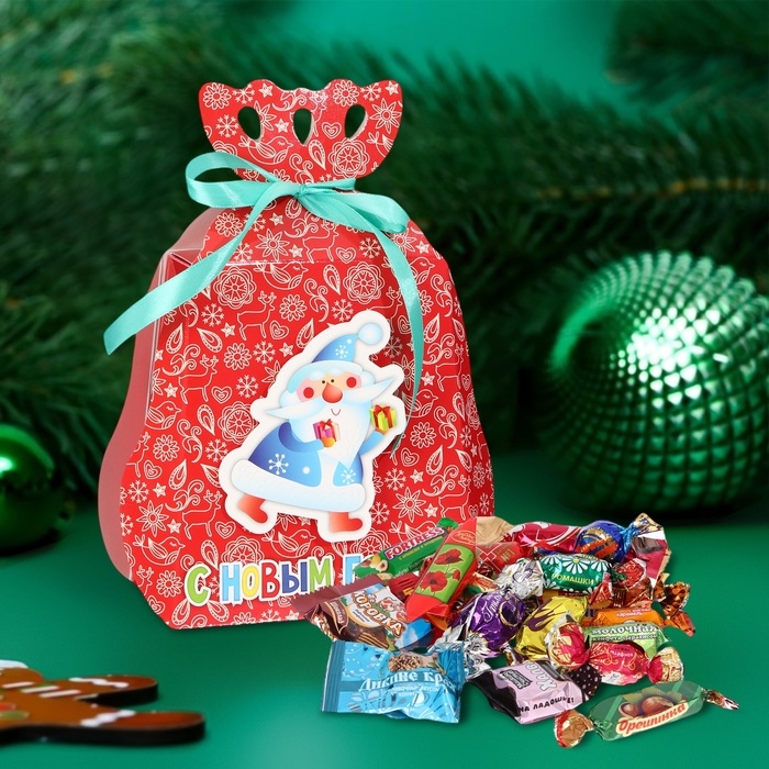 Подарочный набор конфет Подарочный набор конфет "Дед Мороз", 300 г