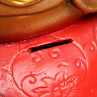 Копилка "Хоттей на буйволе" красное золото, 22х44х37см