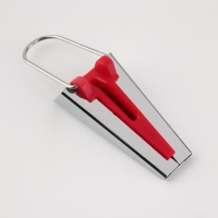 Устройство для складывания косой бейки, 18 мм, цвет красный Устройство для складывания косой бейки, 18 мм, цвет красный