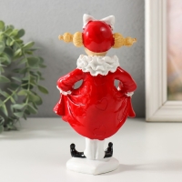 Сувенир полистоун "Клоунесса" бело-красный 9х6х16,5 см Сувенир полистоун "Клоунесса" бело-красный 9х6х16,5 см