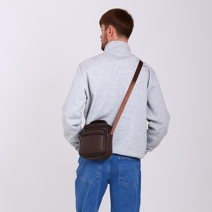 Сумка мужская на молниях, длинный ремень, цвет коричневый