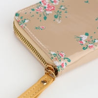 Кошелёк женский на молнии, лакированный, цвет бежевый