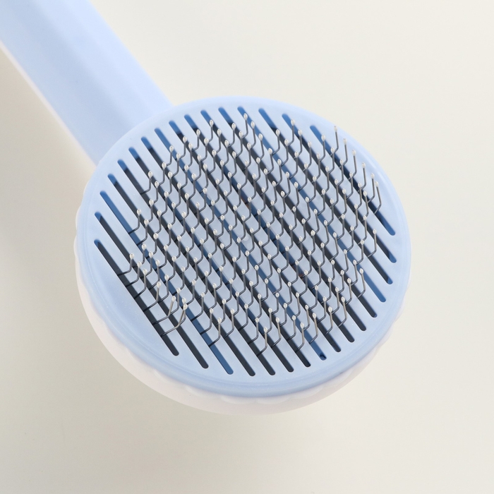 Пуходёрка пластиковая с функцией самоочистки, 7,7 х 19,1 см, голубая